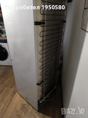 продавам хладилник с фризер, снимка 3 - Хладилници - 53963773