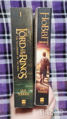 Лот от две книги на Дж. Р. Р. Толкин на английски , снимка 2 - Художествена литература - 54067012