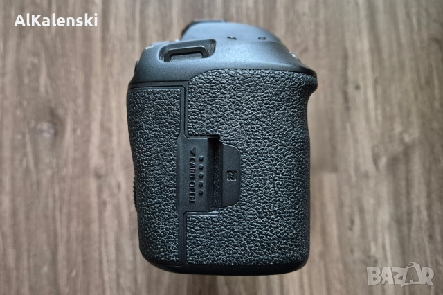 Фотоапарат Canon 5D Mark IV, снимка 6 - Фотоапарати - 52771960