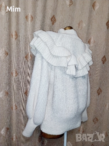 L Бяла плетена блуза с богати къдри, снимка 4 - Блузи с дълъг ръкав и пуловери - 52033056