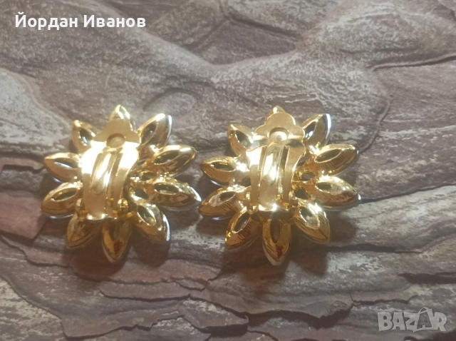 Обеци с кристали , снимка 2 - Обеци - 52372427