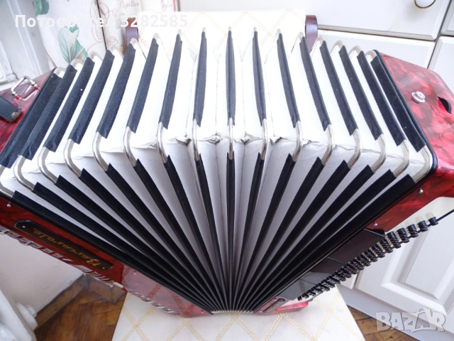 Aкордеон Barcarole Magister 80 баса, снимка 9 - Акордеони - 52335458