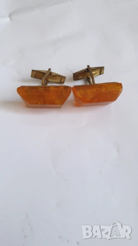 Стари кехлибарени руски бутонели, снимка 2 - Антикварни и старинни предмети - 53644512