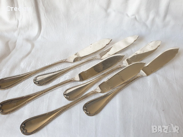 Комплект посребрени ножове за риба