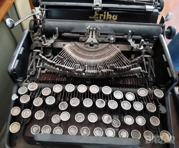 Антикварна пишеща машина Erika, снимка 1 - Антикварни и старинни предмети - 44991269
