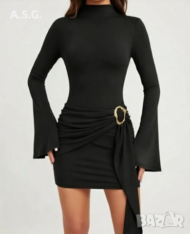 Къса черна рокля