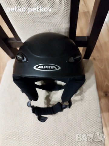 Ски каска Alpina