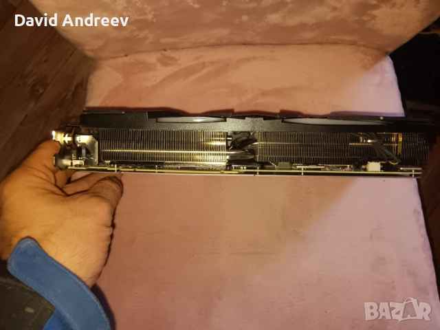 NVIDIA GeForce RTX 2080 Ti 11GB GDDR6-тествана, с хардуерни артефакти, снимка 3 - Видеокарти - 52770752