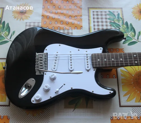 Career Stage Strat SSS Black Maple, снимка 4 - Струнни инструменти - 49420685