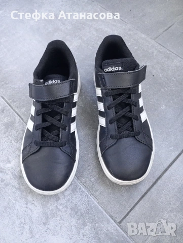детски спортни обувки Adidas , снимка 4 - Детски маратонки - 53642755
