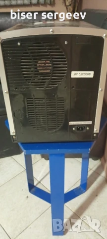 Ледогенератор UNOLD, снимка 2 - Хладилници - 50892382