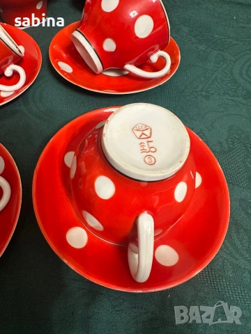 Съветски сервиз Барановски завод. Червен с бели точки, снимка 5 - Сервизи - 53218445