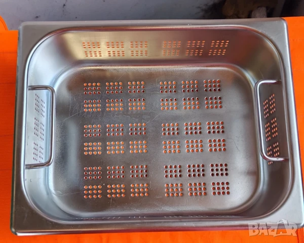 Перфорирана тава, гастро норма неръждаема стомана. 