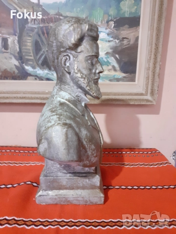 Страхотен бюст на Христо Ботев от лят бетон с цвят бронз, снимка 4 - Антикварни и старинни предмети - 52528060