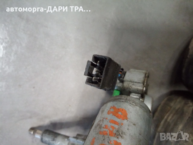 Моторче задна чистачка за Вектра Б, снимка 3 - Части - 53437155