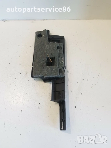 Интериорна лайсна за Toyota Corolla Verso 2.2 D4D (2007) 55606-0F010, снимка 2 - Части - 54216932