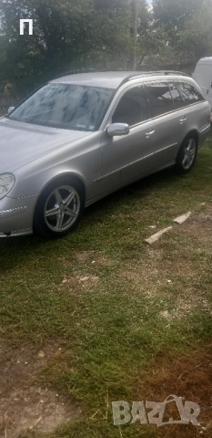 Мерцедес Е270, снимка 4 - Автомобили и джипове - 52029264