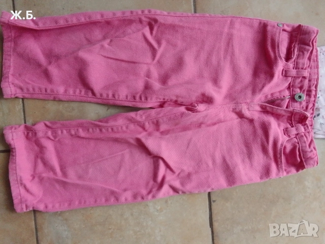 Розови дънки и две розови блузки, снимка 2 - Детски панталони и дънки - 52678315
