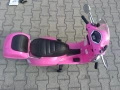 VESPA Акумулаторен мотор голям Vespa GTS Super Розов, снимка 2