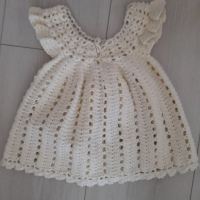 Ръчно плетени роклички, снимка 3 - Бебешки рокли - 45003624
