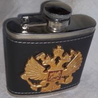 Метална колба с герба на Русия, снимка 2 - Други ценни предмети - 45735987