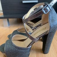 Официални обувки с висок ток, снимка 2 - Дамски обувки на ток - 45091935