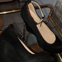 Черни Велурени обувки , снимка 4 - Дамски обувки на ток - 45825694