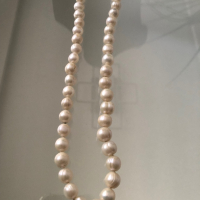 Гердан от перли със сребърна закопчалка, снимка 4 - Колиета, медальони, синджири - 45023514
