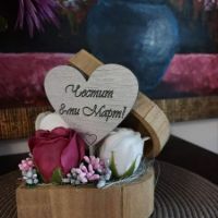 Дървена кутия сърце със сапунени цветя - рози и божур, снимка 2 - Сувенири от дърво - 45129965