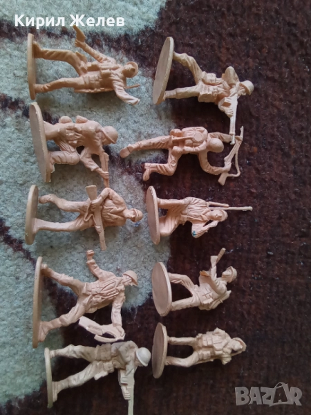 Войници пластмасови 12 броя 51728, снимка 1