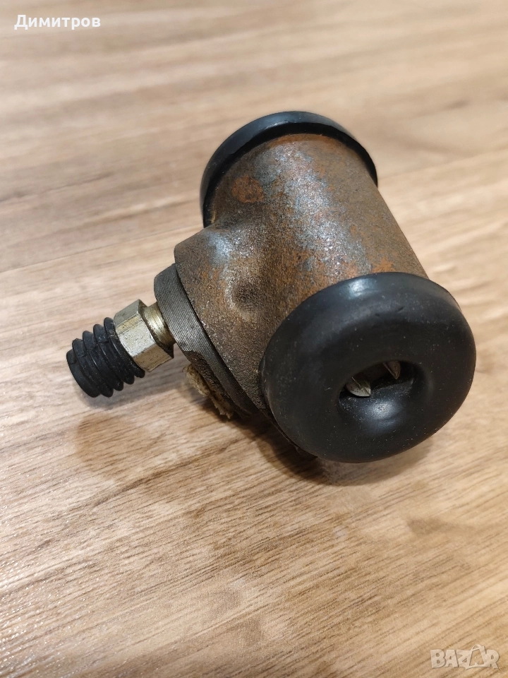 Спирачен цилиндър за москвич 2140, снимка 1