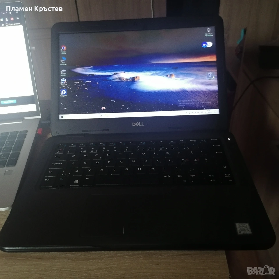 Dell Latitude 3300 7th Gen 13.3" , снимка 1