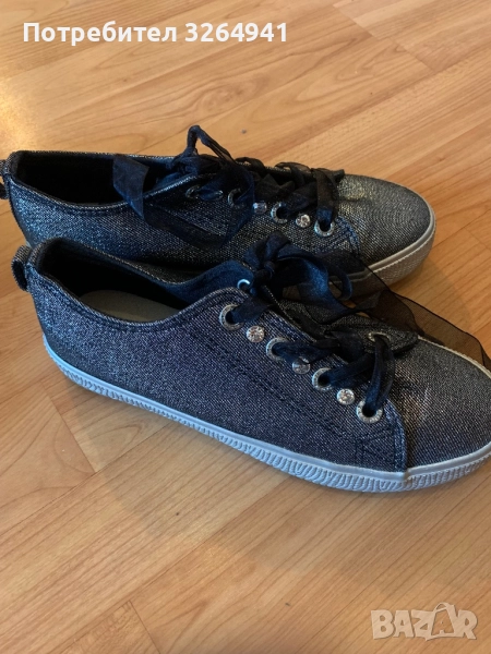 4 чифта дамски ежедневни обувки, снимка 1