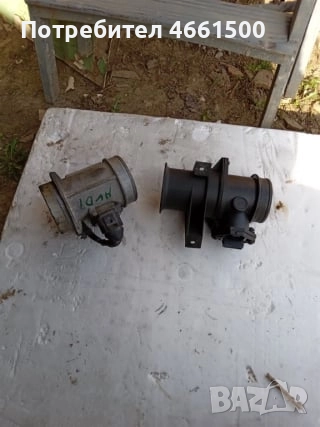  Дебитомер хитачи за Ауди А4 2003г 2.5куатро 180к.с 059906461D   , снимка 1