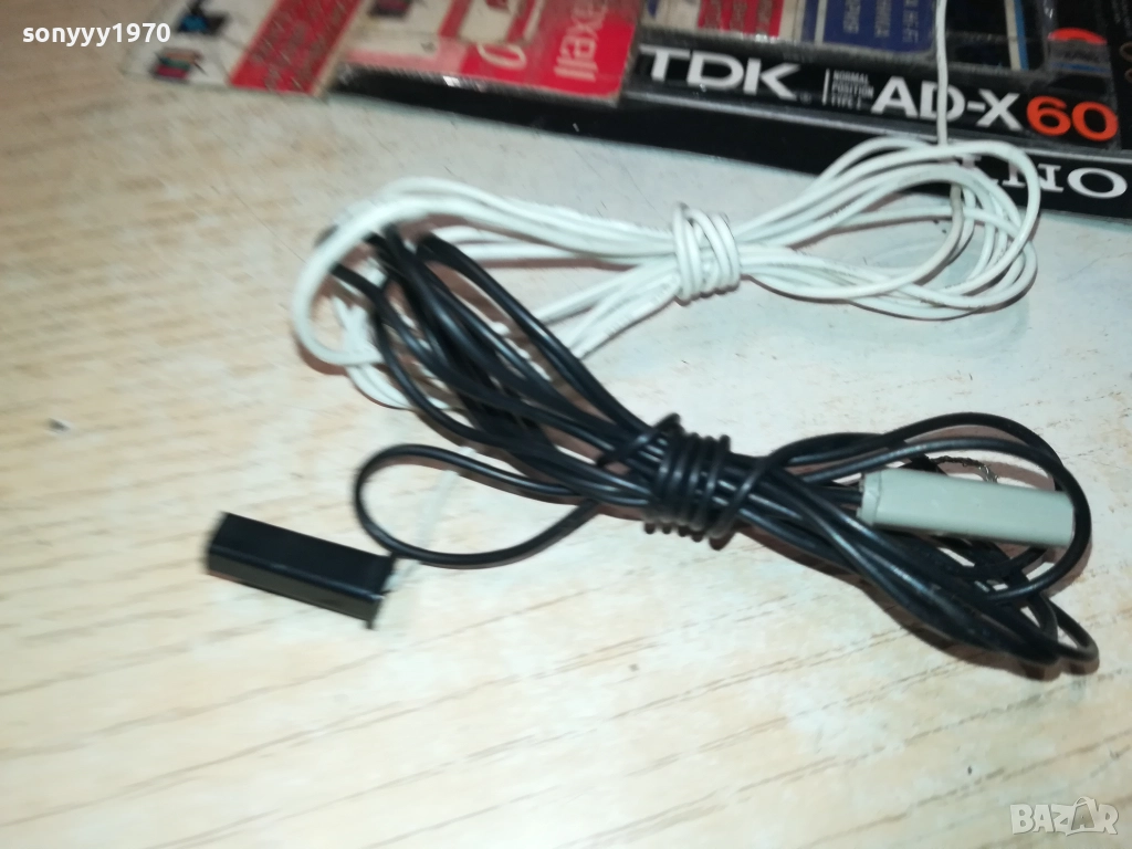 FM ANTENA-БЯЛА ИЛИ ЧЕРНА 45ЛВ ЗА БРОЙ 3011251258, снимка 1