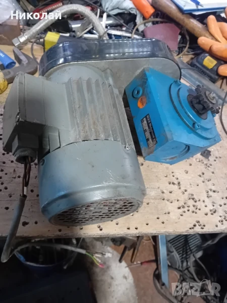 мотор редуктор, снимка 1