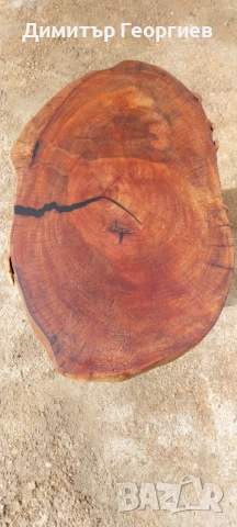 Плотове за холна маса от чинар. Съответно с размери 450/700,440/710,430/730.Финиширани с масло. 