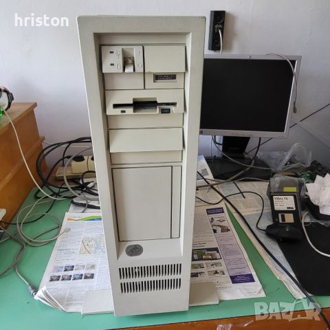 Продавам оригинален компютър IBM PS/2, модел 65 за колекция., снимка 1 - За дома - 45975843