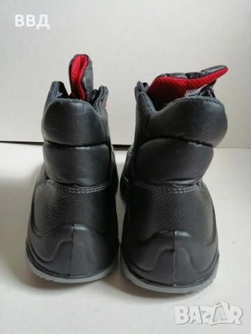 Работни обувки нови, снимка 3 - Мъжки боти - 52581146