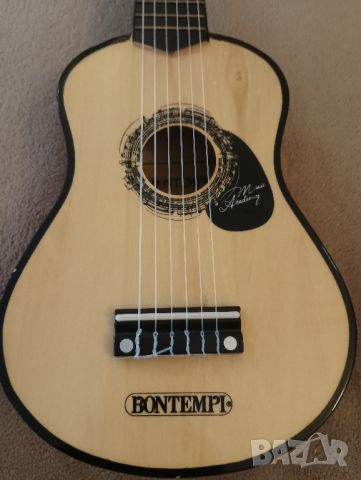 Детска дървена китара BONTEMPI. , снимка 5 - Китари - 46248428