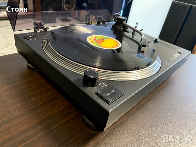 Почти нов грамофон Akai, снимка 10 - Грамофони - 53259615