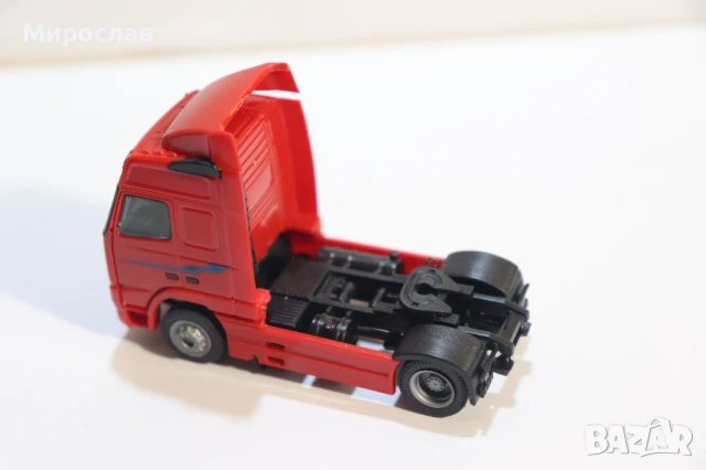 ALBEDO H0 1/87 VOLVO FH 12 ВЛЕКАЧ КАМИОН МОДЕЛ, снимка 6 - Колекции - 50755906