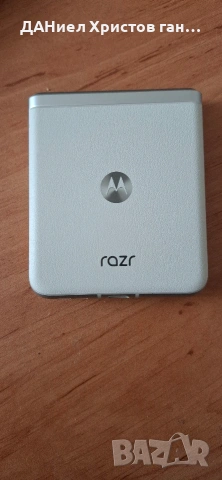 moto razr 40 телефона е в добро състояние но дисплея е развален за това цената е такава
