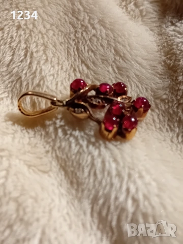 Стар златен медальон с диаманти и рубини ръчна изработка уникат, снимка 2 - Колиета, медальони, синджири - 53646826