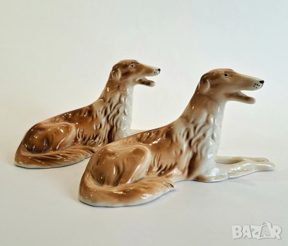 Две порцеланови фигури на кучета хрътки - Royal Dux, Чехословакия
