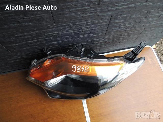 Ляв фар Mitsubishi L200 година 2015 2016 2017 2018 Халогенен , снимка 2 - Аксесоари и консумативи - 51740061