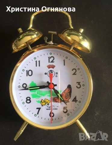 Класически ретро механичен будилник, снимка 2 - Антикварни и старинни предмети - 54183710