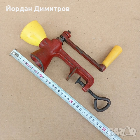 Стара машинка, снимка 3 - Антикварни и старинни предмети - 54170463