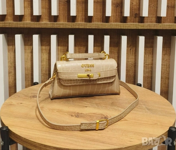 чанти GUESS ⬆️ 10 CM ➡️ 18 CM , снимка 3 - Чанти - 51677805