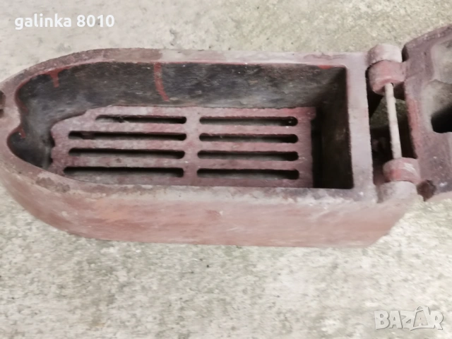 Много рядка Стара ютия, снимка 4 - Антикварни и старинни предмети - 53604842